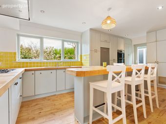 Short Let - Orby View, The Gallops, Sandyford, Dublin 18 - Image 4