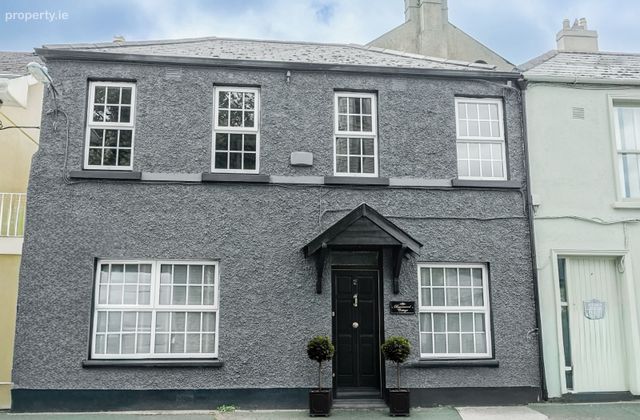 Broomwood Cottage, 2 Alma Place, Monkstown, Co. Dublin - Click to view photos