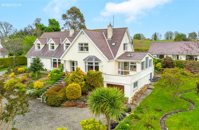 Thornvale (house + Mews), Sunnybank, Kilpedder, Co. Wicklow, Kilpedder, Co. Wicklow - Click to view photos