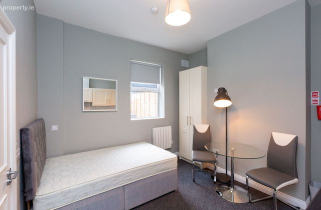 Flat 2, 23 Nottingham Street, Ballybough, Dublin 3 - Click to view photos