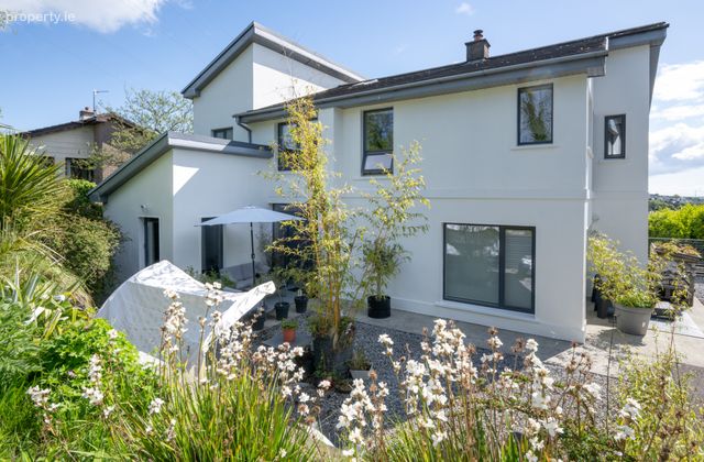 3 Rock Lodge, Monkstown, Cork, Monkstown, Co. Cork - Click to view photos