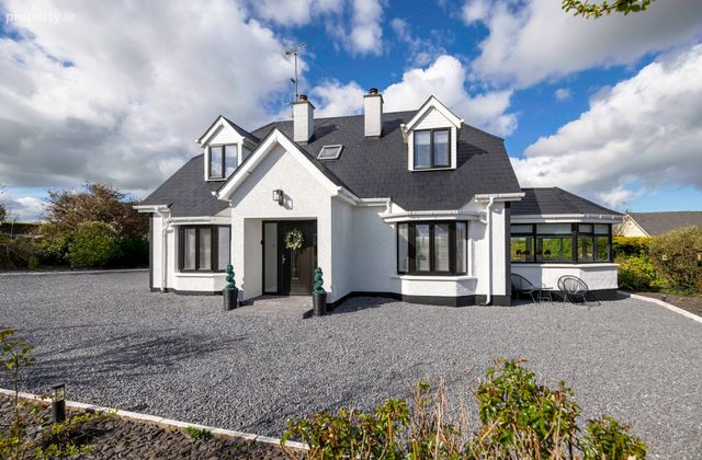 St Ritas, Raheenduff, Oulart, Co. Wexford, Oulart, Co. Wexford - Click to view photos