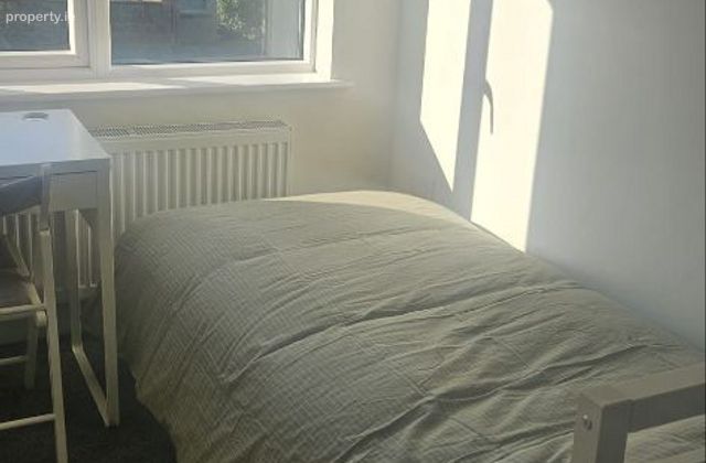 Church Grove, Oldbawn, Dublin 24 - Click to view photos