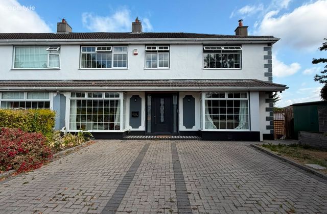 Carraroe, 123 Glenvara Park, Firhouse, Dublin 24 - Click to view photos