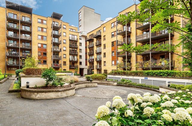 Castleforbes Square, IFSC, Dublin 1 - Click to view photos
