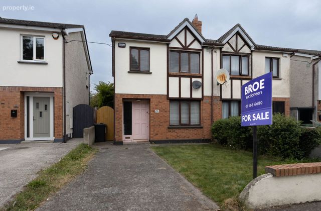 12 Woodford Parade, Dublin 22, Clondalkin, Dublin 22 - Click to view photos