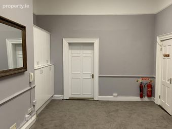 28 Baggot Street Lower, Dublin 2 - Image 2
