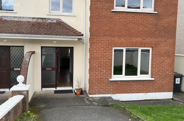 15 Ferndale, Cairns Hill, Sligo, Carraroe, Co. Sligo - Click to view photos