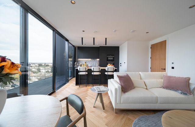 The Pinnacle, Mount Merrion, Co. Dublin - Click to view photos