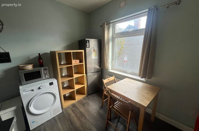 Blackpitts, South Circular Road, Dublin 8 - Click to view photos