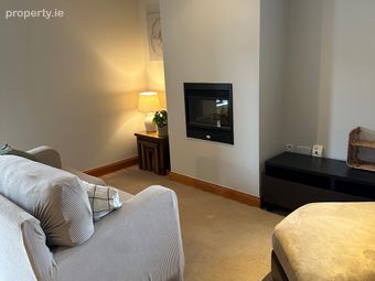 Modern 2-bed Apartment With Garden | &euro;2,500/month Mull&aacute;n M&oacute;r, Tuam Road, Co. Galway - Image 5