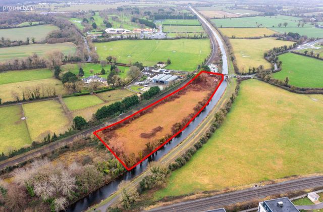 Barberstown, Clonsilla, Dublin 15 - Click to view photos