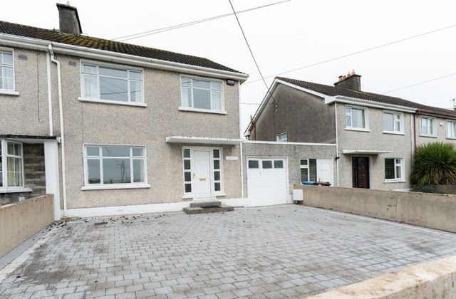 34 Southville Gardens, Ballinacurra, South Circular Road, Co. Limerick - Click to view photos