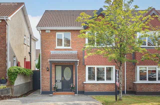 85 Meadowlands, Broomfield Village, Midleton, Co. Cork - Click to view photos