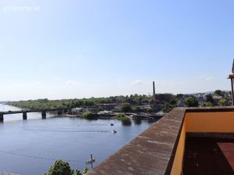 12a Riverfront, Howleys Quay, Limerick City Centre, Co. Limerick - Image 2