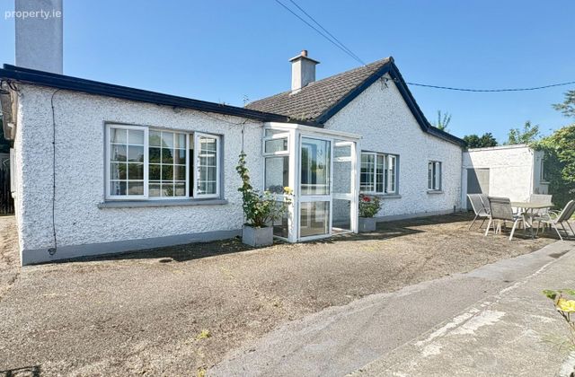 Rathgarrett, Tyrrellspass, Tyrrellspass, Co. Westmeath - Click to view photos