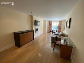 69 Ballintyre Meadows, Dublin 16, Ballinteer, Dublin 16 - Image 2