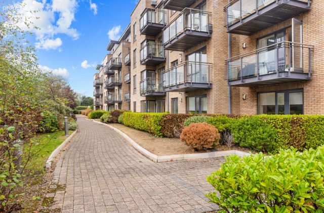 Apartment 7, Newtown Hall, Hazelbrook Square, Whitehall Road, Churchtown, Dublin 14 - Click to view photos