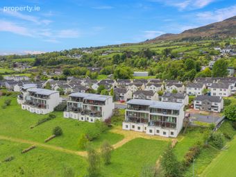 47 Cuchula&iacute;nn Heights, Carlingford, Carlingford, Co. Louth - Image 2