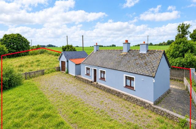 Kilbreckan, Doora, Noughaval, Co. Clare - Click to view photos