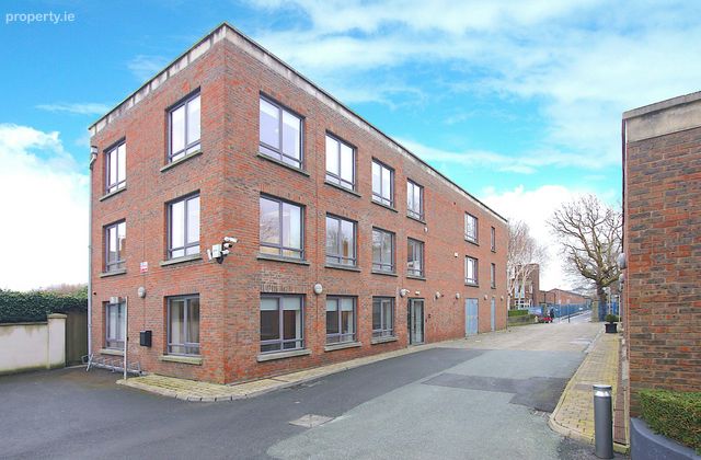 Hyde Square, 654 South Circular Road, Saint James, Dublin 8, Dublin 8 - Click to view photos