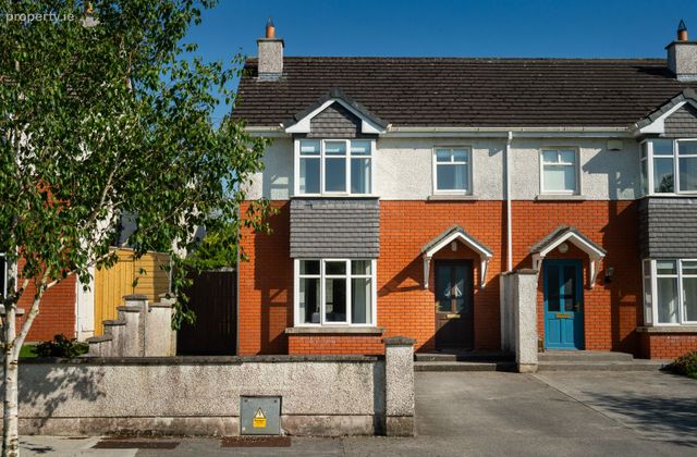 83 Sl&iacute; An Choiste, Monksland, Athlone, Co. Roscommon - Click to view photos