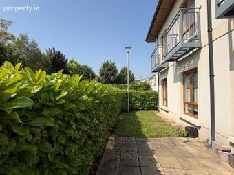 Apartment 2, Sycamore House, Shankill, Dublin 18 - Image 5