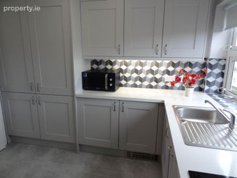 Apt 21 Seapark, Mount Prospect Avenue, Clontarf, Dublin 3, Clontarf, Dublin 3 - Image 2