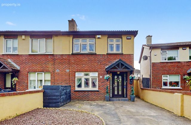 53 Kilcronan Avenue, Clondalkin, Dublin 22 - Click to view photos