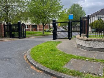 20 Linnetfields Park, Castaheany, Ongar, Dublin 15 - Image 2
