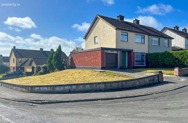17 Elm Park, Renmore, Co. Galway - Click to view photos
