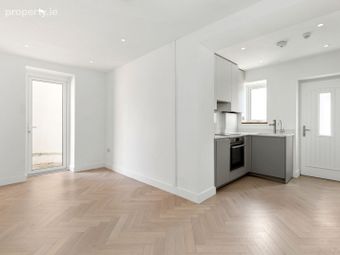 Apartment 2, Court View, 52 Castle Avenue, Clontarf, Dublin 3 - Image 3
