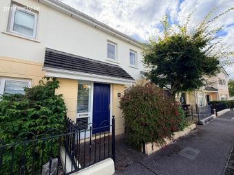 67 Clonlea, Mount Oval Village, Rochestown, Co. Cork - Image 2