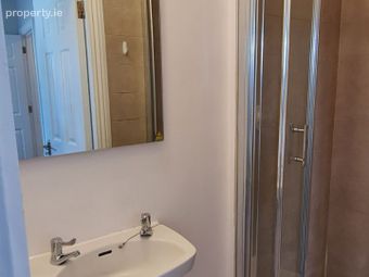 7 Gleann Noinin, College Road, Bohermore, Co. Galway - Image 5