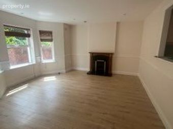 3 Glenhilton, Herbert Road, Bray, Co. Wicklow - Image 3