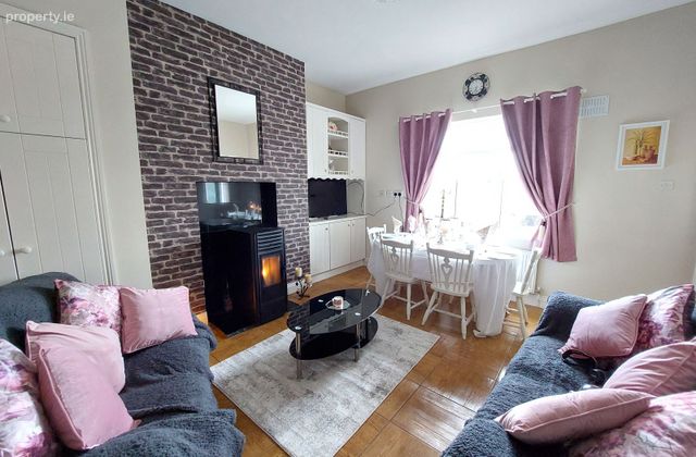 Corragloon, Virginia, Co. Cavan - Click to view photos
