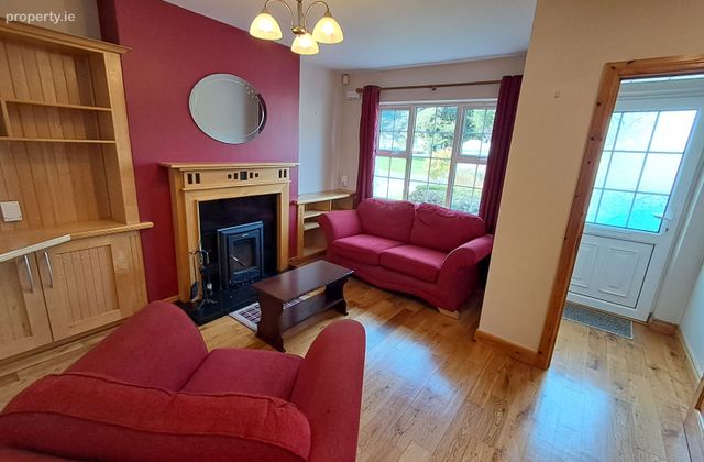 Dangan Heights, Newcastle, Newcastle, Co. Galway - Click to view photos