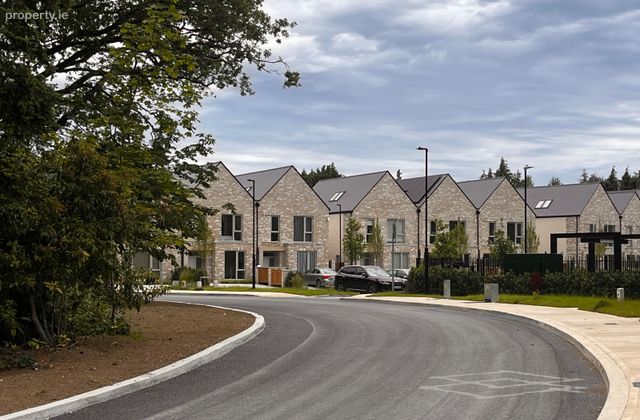 Auburn Woods, Malahide, Co. Dublin - Click to view photos