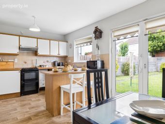 33 Glencairn Lawn, The Gallops, Leopardstown, Dublin 18 - Image 5
