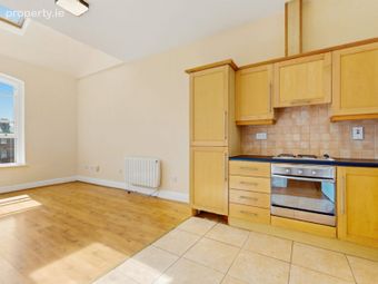 Apartment 30, Block 2, Steeven's Gate Apartments, Dublin 8, Dublin 8 - Image 2