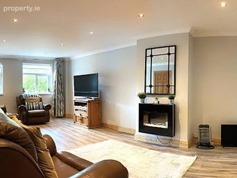 157 St. Maelruan's Park, Old Bawn, Tallaght, Co. Dublin, Tallaght, Dublin 24 - Image 2