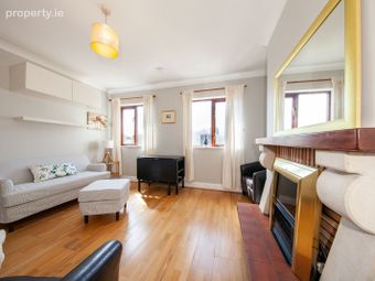 19 Shelbourne Village, Ringsend Road, Dublin 4 - Image 4