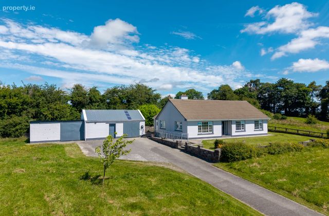 Cartron, Charlestown, Charlestown, Co. Mayo - Click to view photos