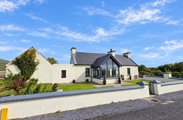 Donoughboy, Kilkee, Co. Clare, Kilkee, Co. Clare - Click to view photos