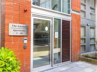 18 The Garnish, Lancaster Gate, Western Road, Co. Cork - Image 3