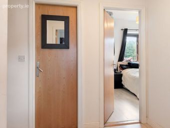 Apartment 32, Marlay House, Ballinteer, Dublin 16 - Image 4