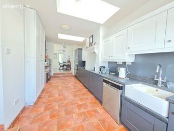Bun An Cnoic, 11 Churchview Villas, Castlebar, Co. Mayo - Image 4