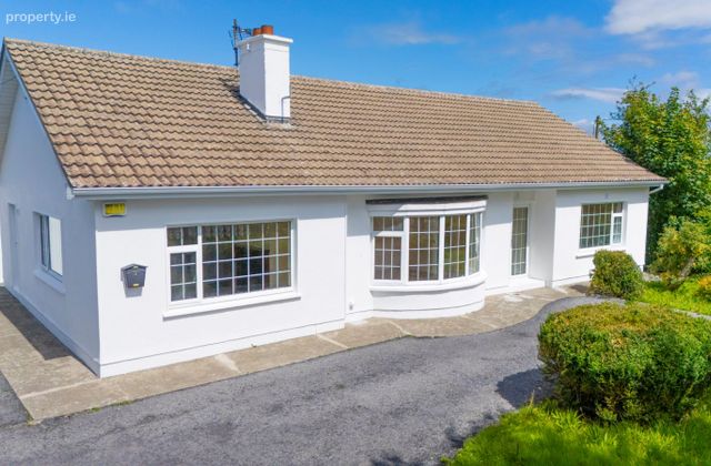 Claremorris Road, Friarsquarter East, Ballinrobe, Co. Mayo - Click to view photos