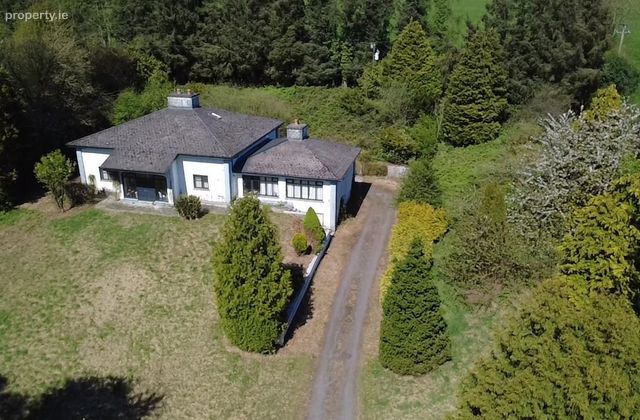 Beech House, Lough Bawn, Oldcastle, Co. Meath - Click to view photos
