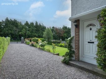 Falklands, 4 Lake Lawn, Ballinlough, Co. Cork - Image 2